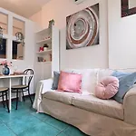 IzzHome Cozy Sonnino
